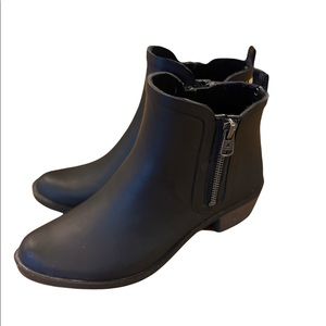 Lucky brand rubber rain booties size 7